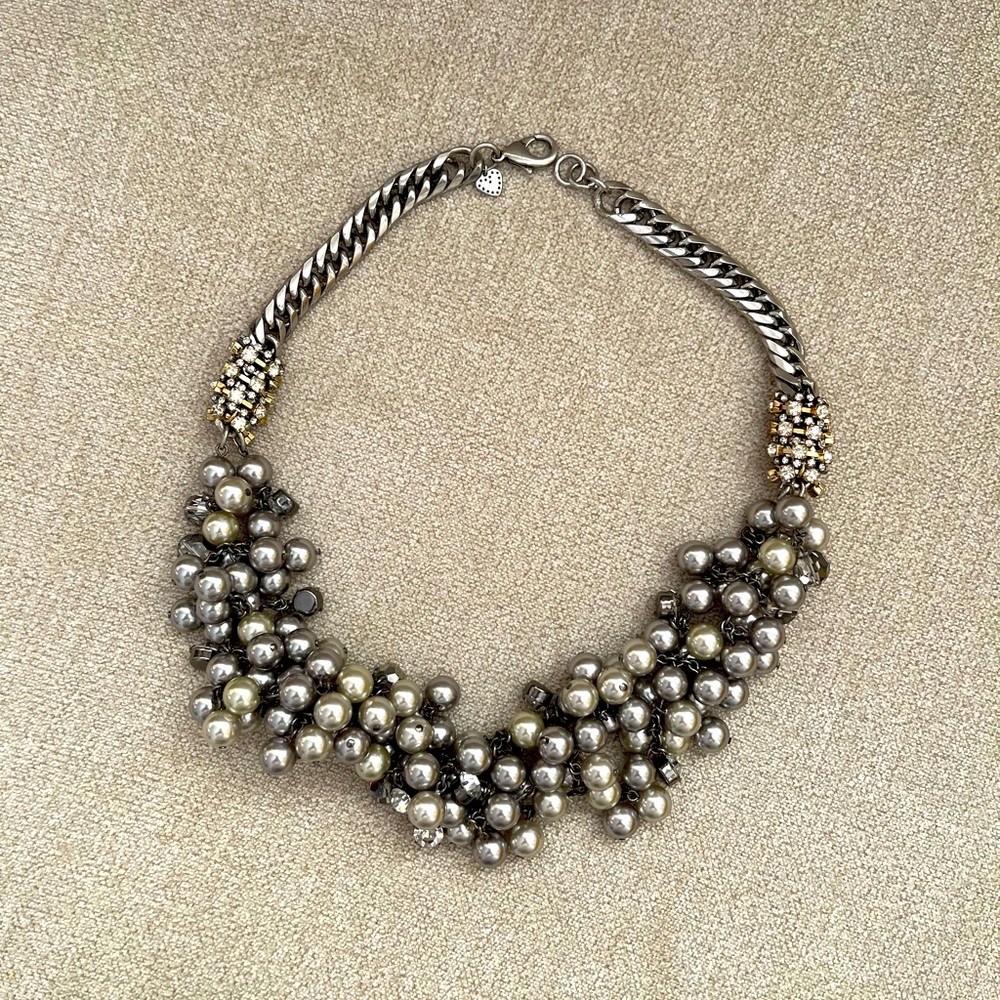 Stella & Dot gray pearls statement necklace